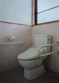 老人憩の家　あさひ荘　トイレ02