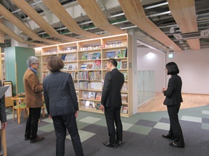 視察　玉川こども図書館