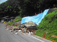 写真：土砂崩れ1