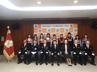 写真　日本赤十字豊田看護大学の学生との集合写真