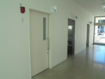 交通安全学習センター1階多目的トイレ01