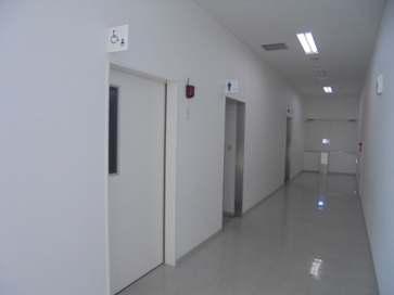 交通安全学習センター2階多目的トイレ01