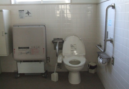 猿投中学校 トイレ02
