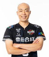 深津　英臣さん
