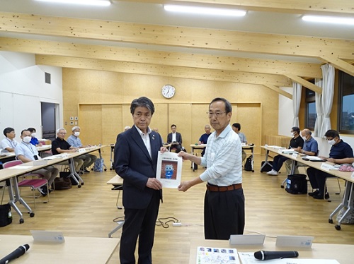 宮城野部屋の力士を激励訪問　7月5日（水曜日）