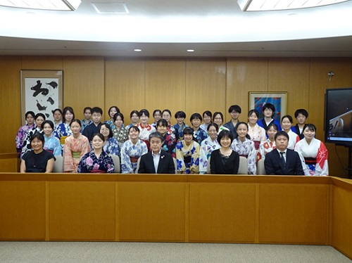 東京国際合唱コンクールの2部門で第1位を獲得した豊田市少年少女合唱団が受賞報告　8月29日（火曜日）