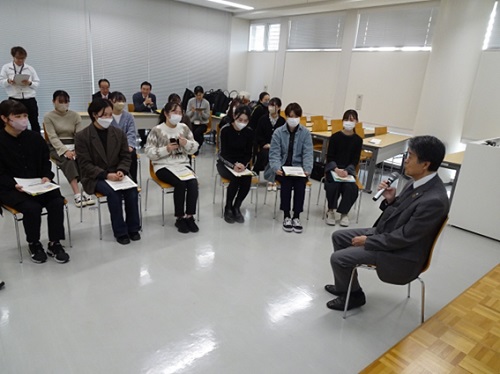日本赤十字看護大学の学生との意見交換会　12月14日（木曜日）