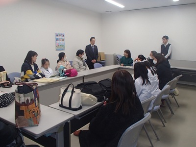 児童からの感想発表と記念品の贈呈