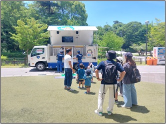 地震体験車(防サイ君)
