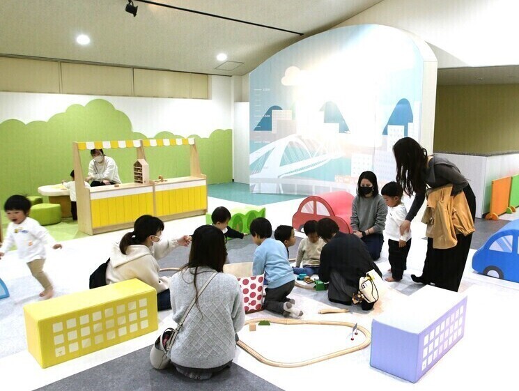 リニューアルした地域文化広場「こども体験館」の様子