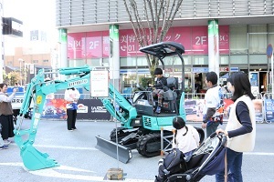 はたらく乗り物の試乗