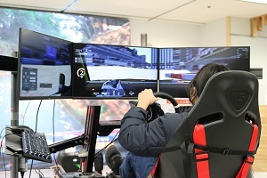 レーシングゲーム体験