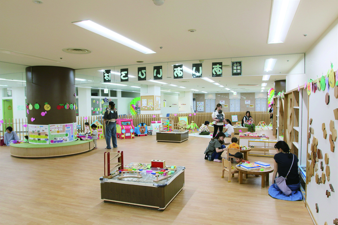 子育て総合支援センター〝あいあい″のよちよちゾーン
