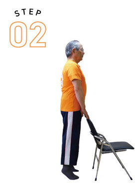 STEP02 かかとを上げる