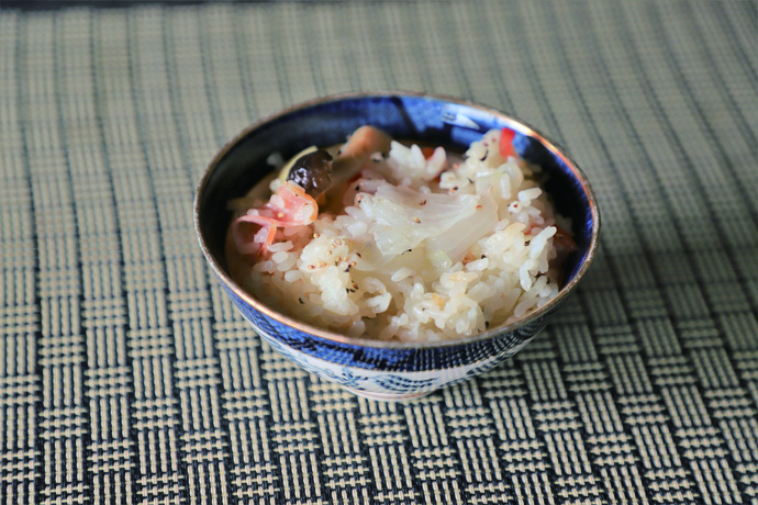 新玉ねぎの炊き込みご飯