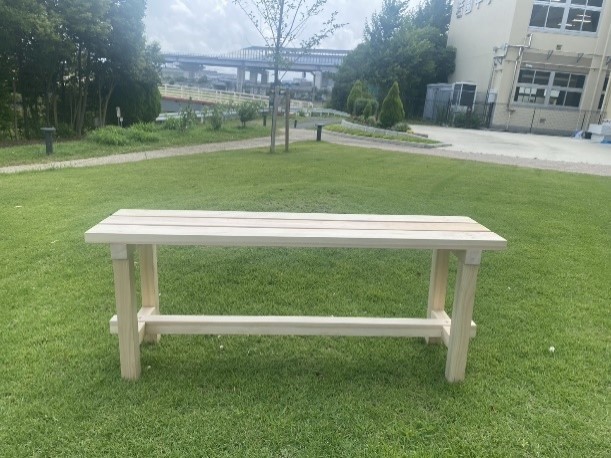 製作するベンチ(イメージ)