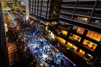 豊田市駅前の様子