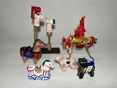 午をモチーフにした郷土玩具（写真）