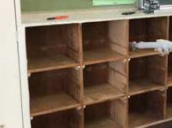 改修するロッカー（写真）