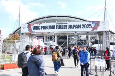 サービスパーク（車両整備会場）