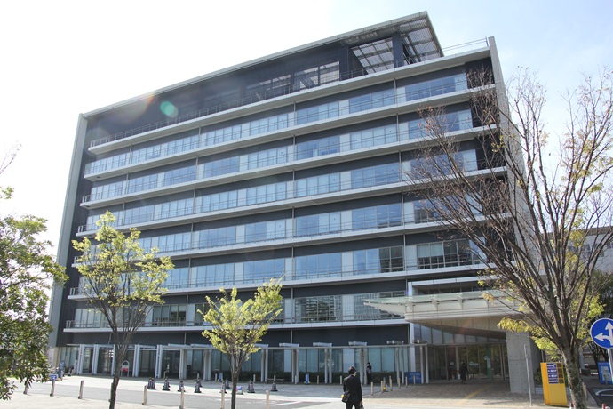 豊田市役所東庁舎の外観