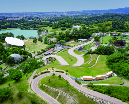 鞍ケ池公園の全景