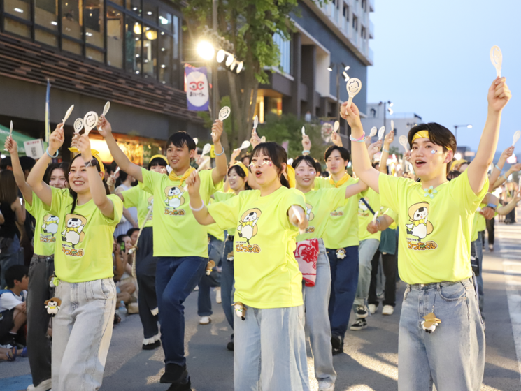 写真：おいでん総踊り