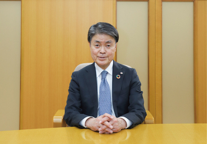 太田市長の正面写真