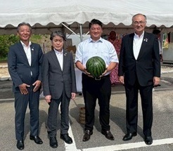 市長、組合長会頭、中村部屋親方など