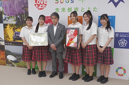 写真：豊田大谷高校ダンス部 市長訪問