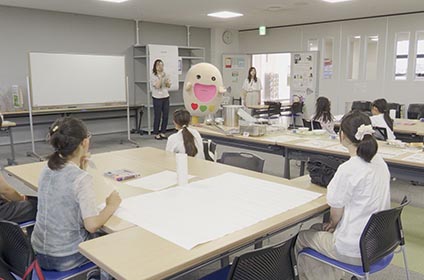 写真：ワークショップ「豊田市役所こども提案課」