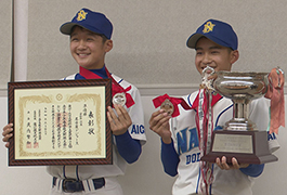 写真：軟式野球の全国大会で準優勝した中学生が市長を訪問