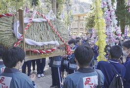 写真：足腰の健康を祈願する足健康祭（足まつり）