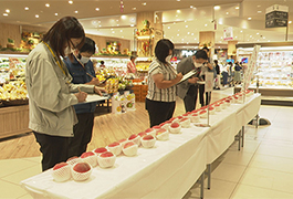 写真：豊田市農林畜産物品評会「桃の部」