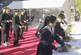 写真：中村寿一･豊田喜一郎顕彰会 献花式を開催