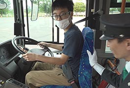 写真：おいでんバス運転体験会