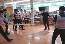 写真：不審者対応訓練
