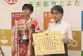 写真：ソフトテニス全国大会出場選手 市長訪問