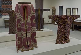 写真：企画展「海のシルクロード 絣の道」
