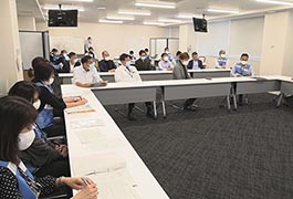 写真：医療保健対策部の拠点移転及び連絡体制構築訓練