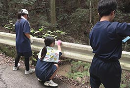 写真：地域と連携した「猿投山美化登山」
