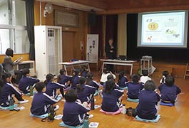 写真：藤嶋昭さんによる「藤嶋塾」