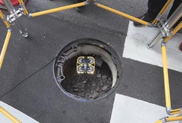 写真：世界最小級の点検ドローン等を用いた実証実験