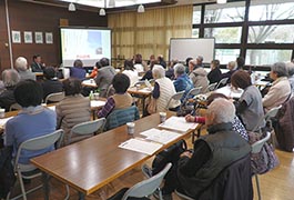 写真：市民文化講座「青隹談義」