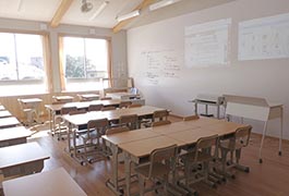 写真：中山小学校増築校舎 内覧会
