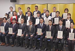 写真：豊田市SDGs認証制度 認証書授与式