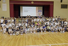 写真：パラアスリートによる学校訪問事業