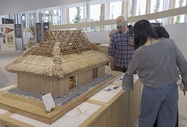 写真：「とよたの茅」-茅葺き民家と茅利用-