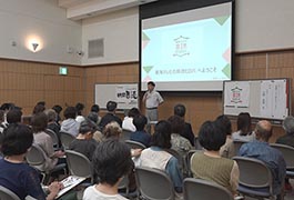 写真：庄野アナウンサーと音読で心と体をスッキリ