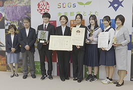 写真：豊田市少年少女合唱団が市長を訪問